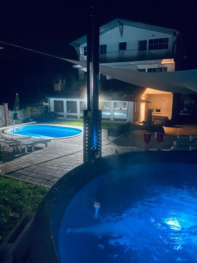 Green Hill Villa Călimăneşti Εξωτερικό φωτογραφία